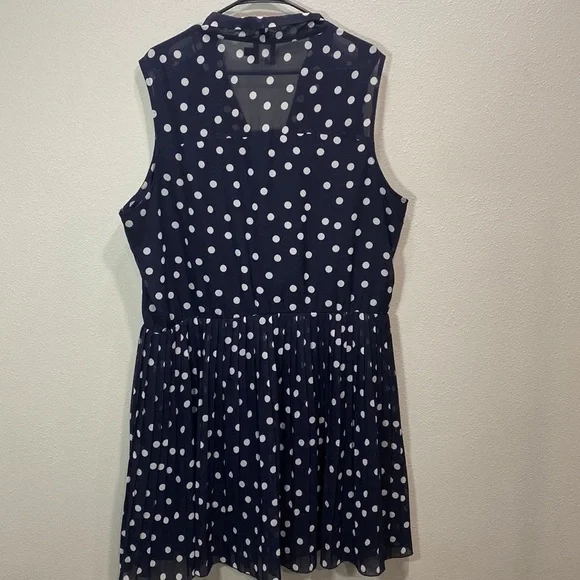 ASOS curve polka dot pleated sleeveless dress navy white - Picture 10 of 11